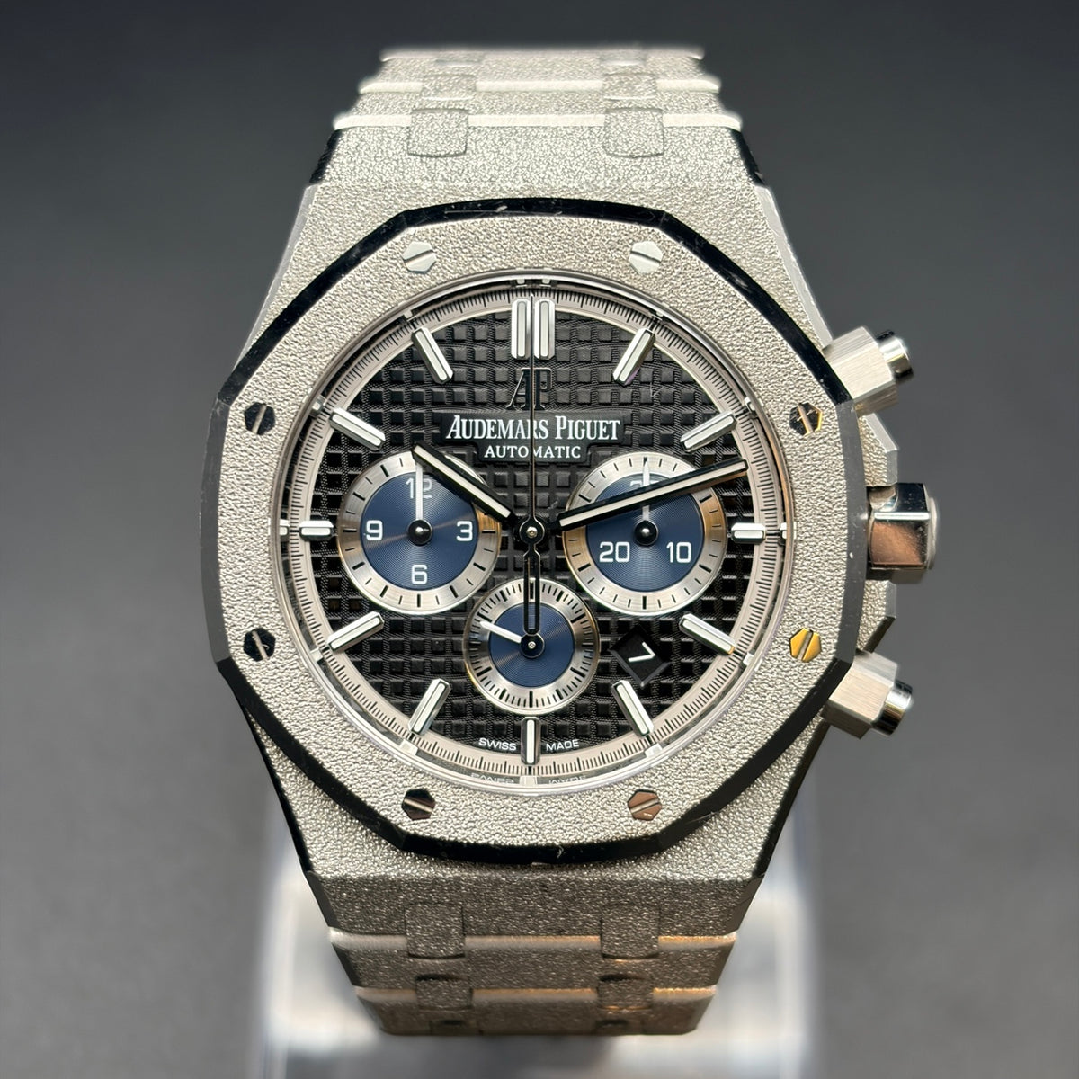 AUDEMARS PIGUET オーデマ ピゲ ロイヤルオーク フロステッドゴールド 26331BC.GG.1224BC.03 ブラック文字盤